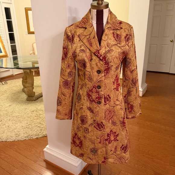 CAbi Jackets & Blazers - Cabi Coat Women's 4 Tapestry Gold Brocade Y2K Floral Guinevere Trench